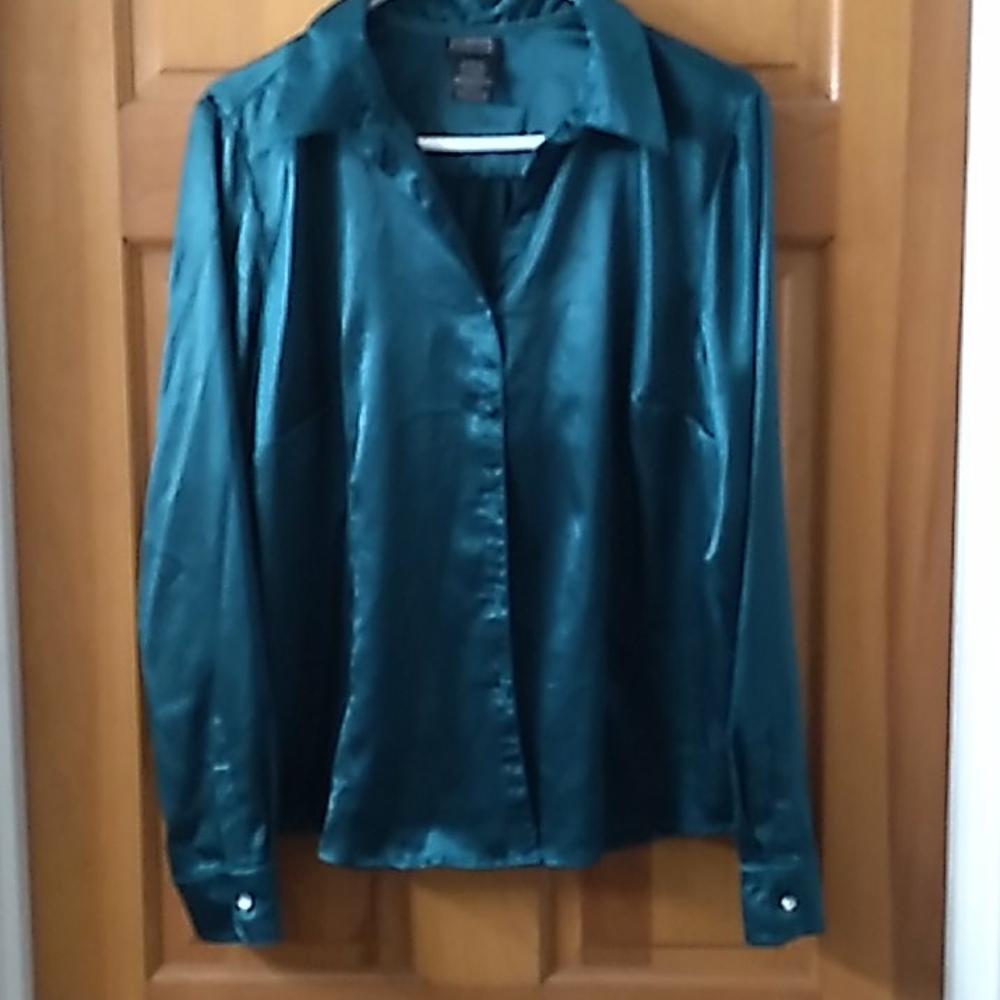 Long sleeve polyester/spandex shirt